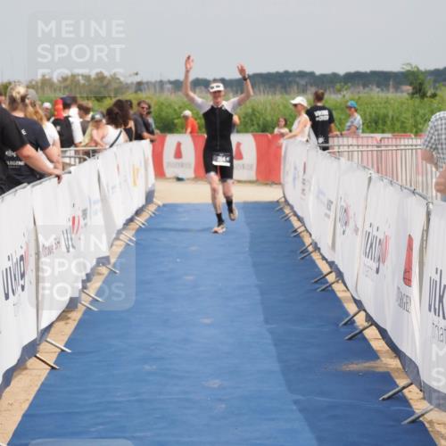 22.06.2025 - Viking Triathlon MichiJ http://msf.ph/oto/8123759 22.06.2025 15:14:49 Ziel 264 meine-sportfotos.de