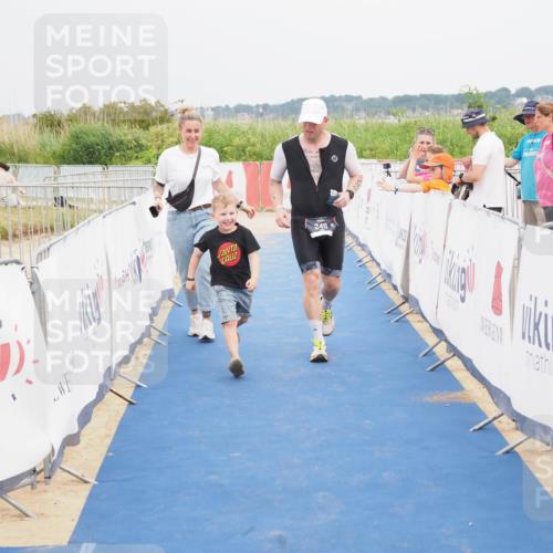 22.06.2025 - Viking Triathlon MichiJ http://msf.ph/oto/8123818 22.06.2025 17:09:45 Ziel 246, 493 meine-sportfotos.de