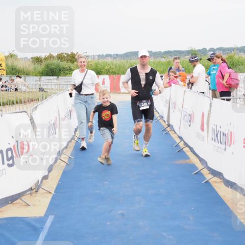 22.06.2025 - Viking Triathlon MichiJ http://msf.ph/oto/8123849 22.06.2025 17:09:46 Ziel 246, 493 meine-sportfotos.de
