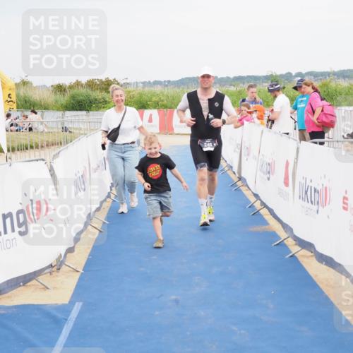 22.06.2025 - Viking Triathlon MichiJ http://msf.ph/oto/8123857 22.06.2025 17:09:46 Ziel 246, 493 meine-sportfotos.de