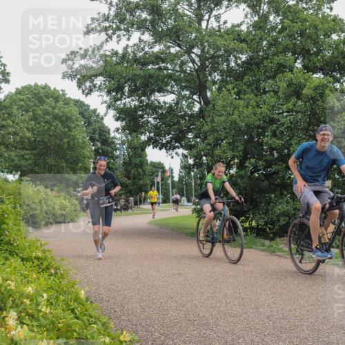 22.06.2025 - Viking Triathlon KatJ http://msf.ph/oto/8123859 22.06.2025 15:19:45 Laufen 24 meine-sportfotos.de