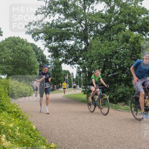 22.06.2025 - Viking Triathlon KatJ http://msf.ph/oto/8123868 22.06.2025 15:19:45 Laufen 24 meine-sportfotos.de