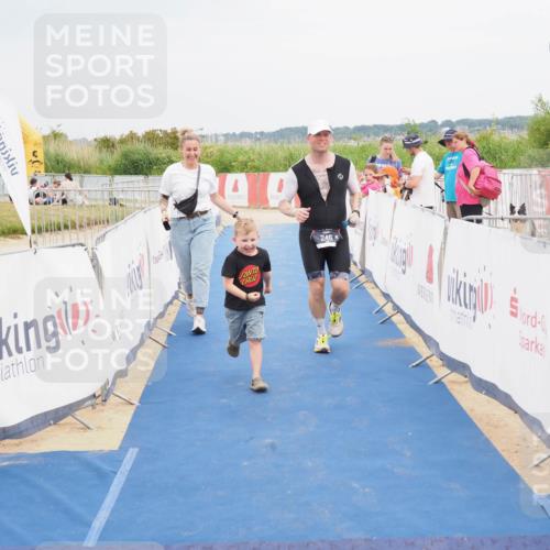 22.06.2025 - Viking Triathlon MichiJ http://msf.ph/oto/8123873 22.06.2025 17:09:46 Ziel 246, 493 meine-sportfotos.de