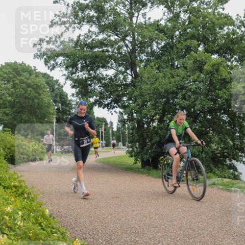 22.06.2025 - Viking Triathlon KatJ http://msf.ph/oto/8123877 22.06.2025 15:19:46 Laufen 24 meine-sportfotos.de