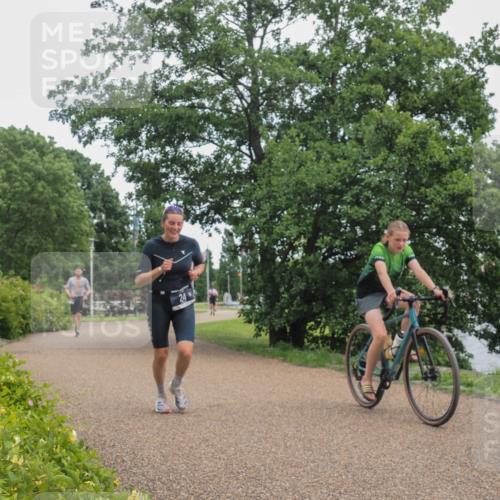 22.06.2025 - Viking Triathlon KatJ http://msf.ph/oto/8123893 22.06.2025 15:19:46 Laufen 24 meine-sportfotos.de