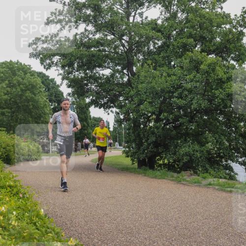22.06.2025 - Viking Triathlon KatJ http://msf.ph/oto/8123944 22.06.2025 15:19:51 Laufen 396, 637 meine-sportfotos.de