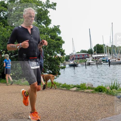 22.06.2025 - Viking Triathlon KatJ http://msf.ph/oto/8123946 22.06.2025 13:38:42 Laufen 288, 527 meine-sportfotos.de
