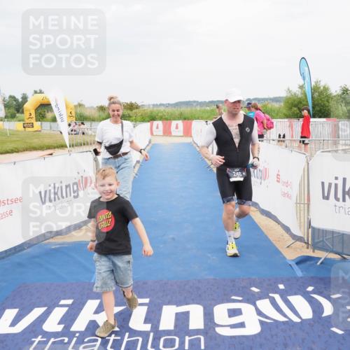 22.06.2025 - Viking Triathlon MichiJ http://msf.ph/oto/8123971 22.06.2025 17:09:48 Ziel 246 meine-sportfotos.de