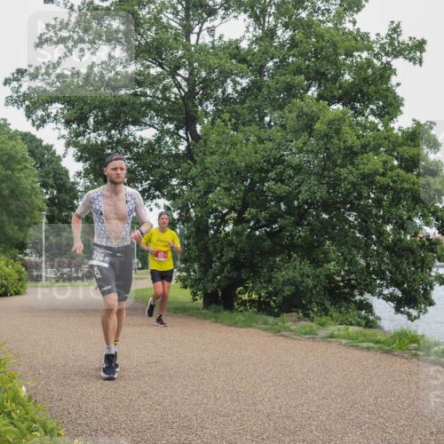 22.06.2025 - Viking Triathlon KatJ http://msf.ph/oto/8123981 22.06.2025 15:19:52 Laufen 396, 637 meine-sportfotos.de