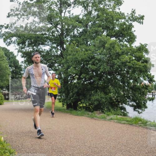 22.06.2025 - Viking Triathlon KatJ http://msf.ph/oto/8123989 22.06.2025 15:19:52 Laufen 396, 637 meine-sportfotos.de