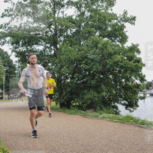 22.06.2025 - Viking Triathlon KatJ http://msf.ph/oto/8123999 22.06.2025 15:19:52 Laufen 396, 637 meine-sportfotos.de