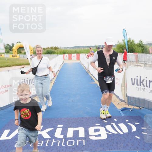 22.06.2025 - Viking Triathlon MichiJ http://msf.ph/oto/8124001 22.06.2025 17:09:48 Ziel 246 meine-sportfotos.de