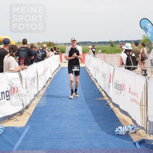 22.06.2025 - Viking Triathlon MichiJ http://msf.ph/oto/8124003 22.06.2025 15:14:53 Ziel 264, 377 meine-sportfotos.de
