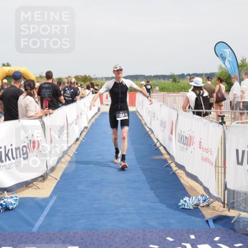 22.06.2025 - Viking Triathlon MichiJ http://msf.ph/oto/8124035 22.06.2025 15:14:54 Ziel 264, 377 meine-sportfotos.de