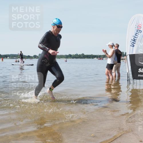 22.06.2025 - Viking Triathlon KatJ http://msf.ph/oto/8124052 22.06.2025 10:58:55 Schwimmen 234, 268 meine-sportfotos.de