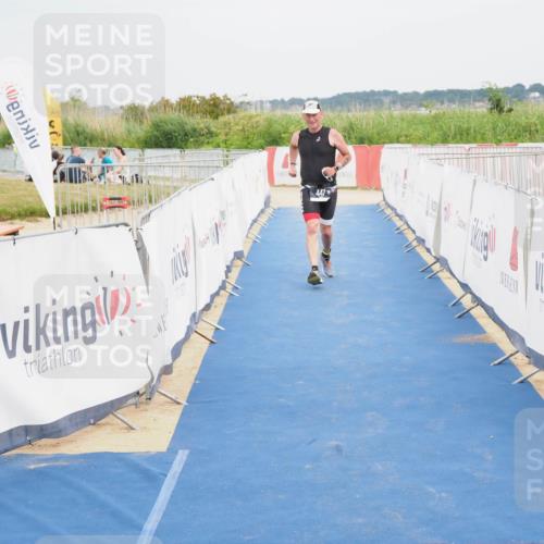 22.06.2025 - Viking Triathlon MichiJ http://msf.ph/oto/8124064 22.06.2025 17:18:01 Ziel 447 meine-sportfotos.de
