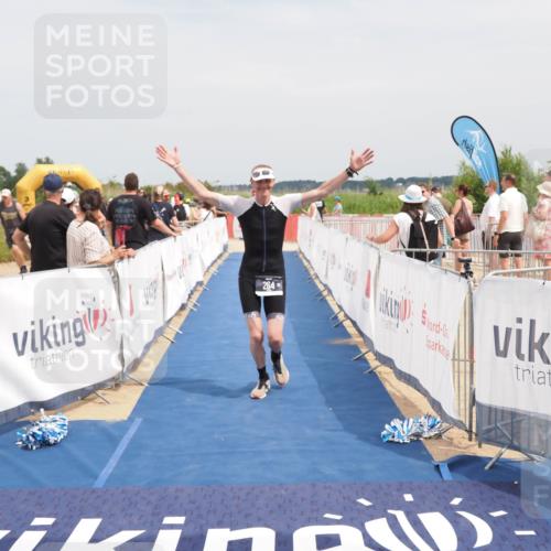 22.06.2025 - Viking Triathlon MichiJ http://msf.ph/oto/8124073 22.06.2025 15:14:54 Ziel 264, 377 meine-sportfotos.de
