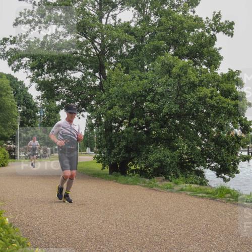 22.06.2025 - Viking Triathlon KatJ http://msf.ph/oto/8124078 22.06.2025 15:20:01 Laufen 290 meine-sportfotos.de
