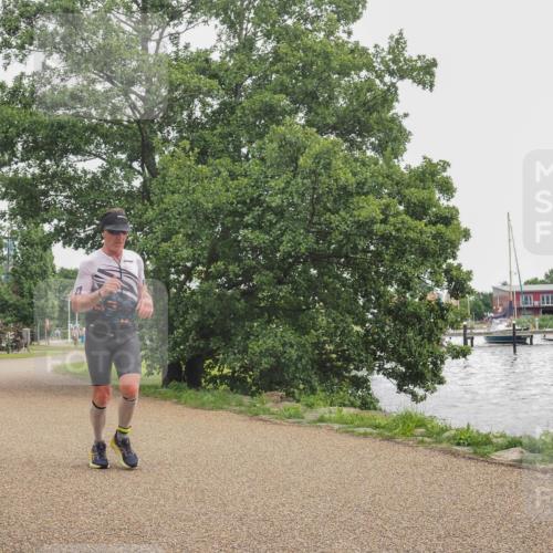 22.06.2025 - Viking Triathlon KatJ http://msf.ph/oto/8124089 22.06.2025 15:20:02 Laufen 290 meine-sportfotos.de