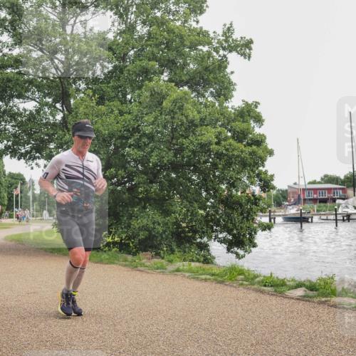 22.06.2025 - Viking Triathlon KatJ http://msf.ph/oto/8124112 22.06.2025 15:20:02 Laufen 290 meine-sportfotos.de