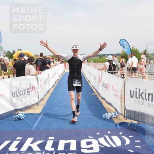 22.06.2025 - Viking Triathlon MichiJ http://msf.ph/oto/8124117 22.06.2025 15:14:55 Ziel 264, 377 meine-sportfotos.de