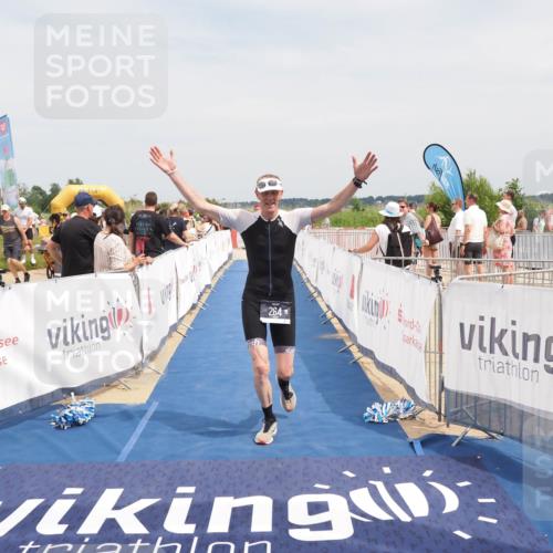 22.06.2025 - Viking Triathlon MichiJ http://msf.ph/oto/8124125 22.06.2025 15:14:55 Ziel 264, 377 meine-sportfotos.de