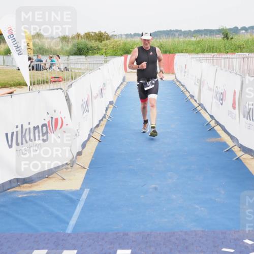 22.06.2025 - Viking Triathlon MichiJ http://msf.ph/oto/8124129 22.06.2025 17:18:02 Ziel 447 meine-sportfotos.de