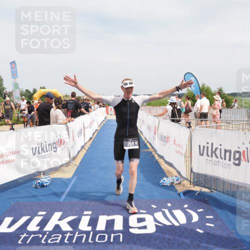 22.06.2025 - Viking Triathlon MichiJ http://msf.ph/oto/8124147 22.06.2025 15:14:55 Ziel 264, 377 meine-sportfotos.de