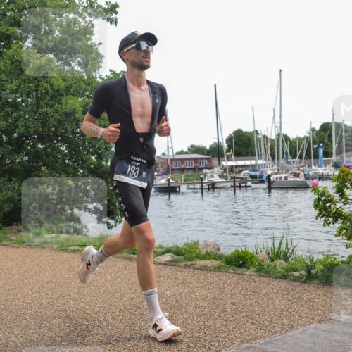 22.06.2025 - Viking Triathlon KatJ http://msf.ph/oto/8124155 22.06.2025 13:39:14 Laufen 193 meine-sportfotos.de