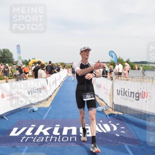 22.06.2025 - Viking Triathlon MichiJ http://msf.ph/oto/8124205 22.06.2025 15:14:56 Ziel 264, 377 meine-sportfotos.de
