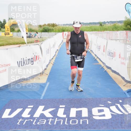 22.06.2025 - Viking Triathlon MichiJ http://msf.ph/oto/8124235 22.06.2025 17:18:04 Ziel 447 meine-sportfotos.de