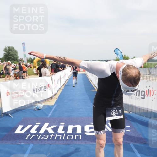 22.06.2025 - Viking Triathlon MichiJ http://msf.ph/oto/8124253 22.06.2025 15:14:58 Ziel 264, 377 meine-sportfotos.de