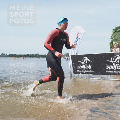 22.06.2025 - Viking Triathlon KatJ http://msf.ph/oto/8124443 22.06.2025 10:59:38 Schwimmen 476 meine-sportfotos.de