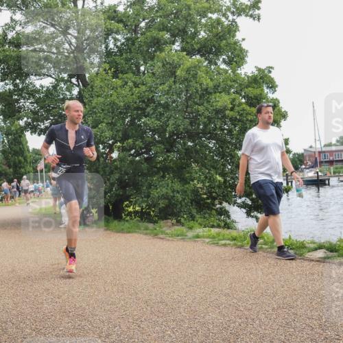 22.06.2025 - Viking Triathlon KatJ http://msf.ph/oto/8124499 22.06.2025 13:40:22 Laufen 225 meine-sportfotos.de