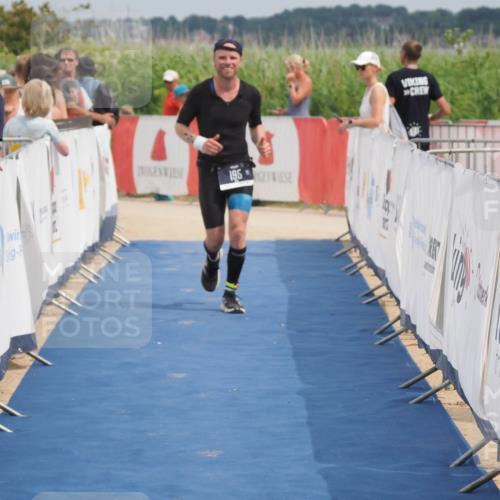 22.06.2025 - Viking Triathlon MichiJ http://msf.ph/oto/8124500 22.06.2025 15:15:09 Ziel 195 meine-sportfotos.de