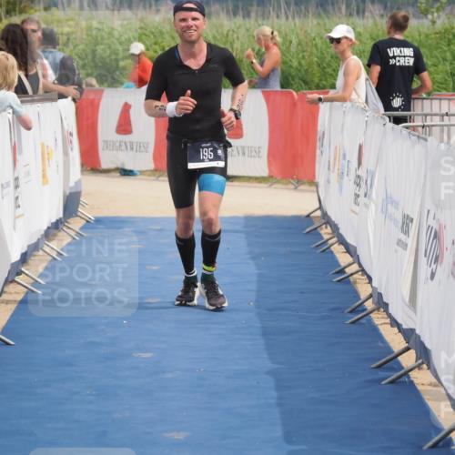 22.06.2025 - Viking Triathlon MichiJ http://msf.ph/oto/8124526 22.06.2025 15:15:10 Ziel 195 meine-sportfotos.de