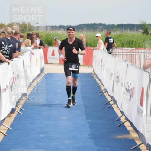 22.06.2025 - Viking Triathlon MichiJ http://msf.ph/oto/8124591 22.06.2025 15:15:11 Ziel 195 meine-sportfotos.de