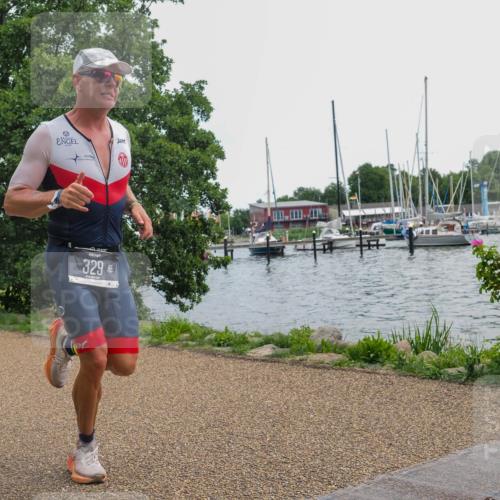22.06.2025 - Viking Triathlon KatJ http://msf.ph/oto/8124683 22.06.2025 13:41:07 Laufen 329 meine-sportfotos.de