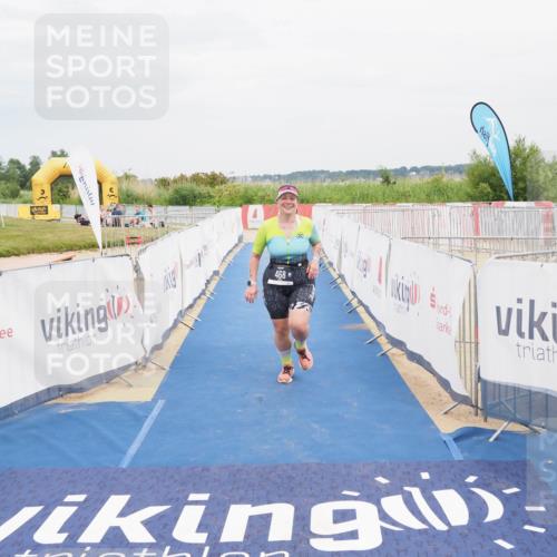 22.06.2025 - Viking Triathlon MichiJ http://msf.ph/oto/8124719 22.06.2025 17:19:42 Ziel 468 meine-sportfotos.de
