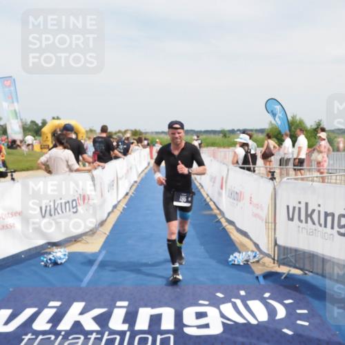 22.06.2025 - Viking Triathlon MichiJ http://msf.ph/oto/8124752 22.06.2025 15:15:14 Ziel 195 meine-sportfotos.de