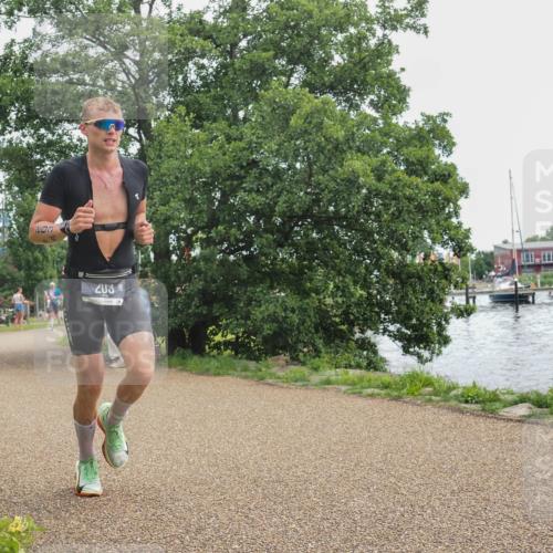 22.06.2025 - Viking Triathlon KatJ http://msf.ph/oto/8124804 22.06.2025 13:41:58 Laufen 203 meine-sportfotos.de