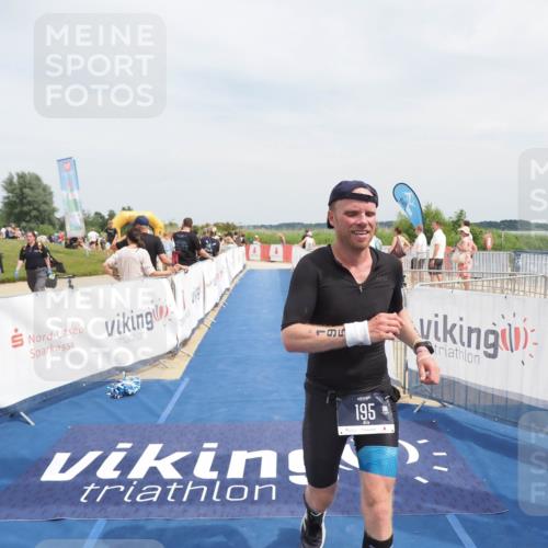 22.06.2025 - Viking Triathlon MichiJ http://msf.ph/oto/8124825 22.06.2025 15:15:15 Ziel 195 meine-sportfotos.de