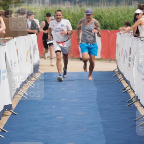 22.06.2025 - Viking Triathlon MichiJ http://msf.ph/oto/8124835 22.06.2025 15:15:21 Ziel 374, 638 meine-sportfotos.de