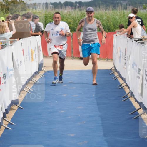 22.06.2025 - Viking Triathlon MichiJ http://msf.ph/oto/8124854 22.06.2025 15:15:21 Ziel 374, 638 meine-sportfotos.de