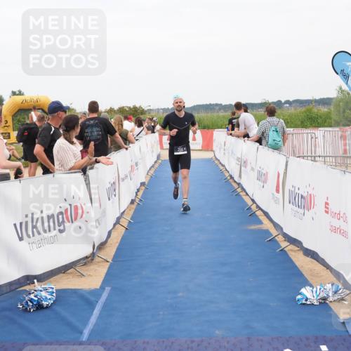 22.06.2025 - Viking Triathlon MichiJ http://msf.ph/oto/8124862 22.06.2025 15:19:28 Ziel 358 meine-sportfotos.de