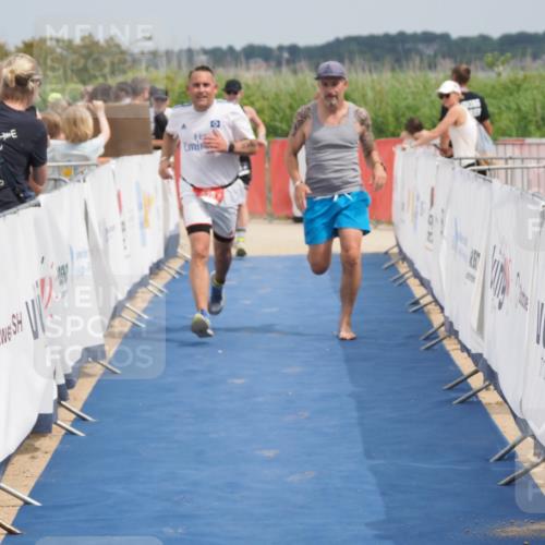 22.06.2025 - Viking Triathlon MichiJ http://msf.ph/oto/8124879 22.06.2025 15:15:22 Ziel 374, 638 meine-sportfotos.de