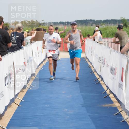 22.06.2025 - Viking Triathlon MichiJ http://msf.ph/oto/8124900 22.06.2025 15:15:23 Ziel 374, 638 meine-sportfotos.de