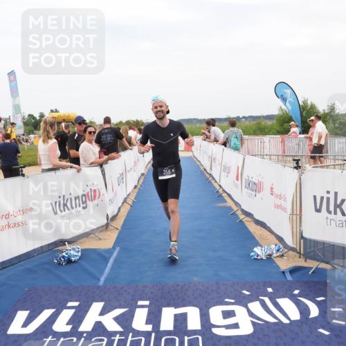 22.06.2025 - Viking Triathlon MichiJ http://msf.ph/oto/8124912 22.06.2025 15:19:30 Ziel 21, 358 meine-sportfotos.de