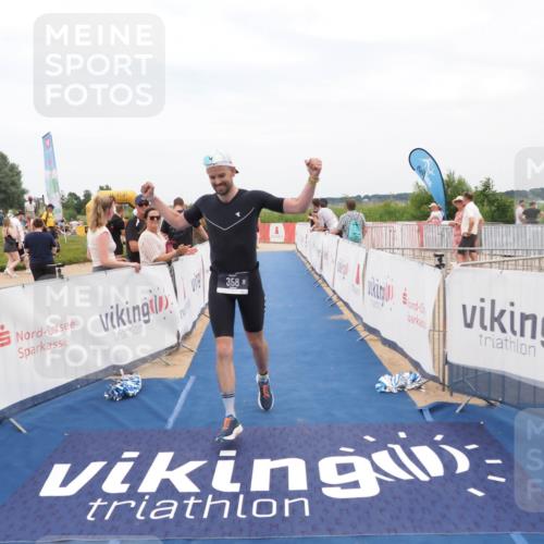 22.06.2025 - Viking Triathlon MichiJ http://msf.ph/oto/8124923 22.06.2025 15:19:30 Ziel 21, 358 meine-sportfotos.de