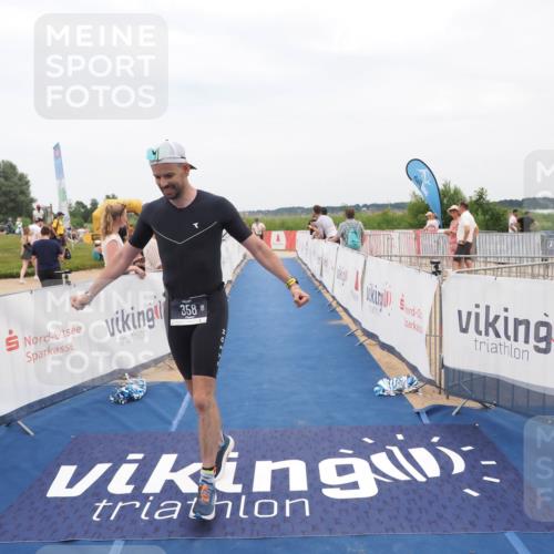 22.06.2025 - Viking Triathlon MichiJ http://msf.ph/oto/8124933 22.06.2025 15:19:30 Ziel 21, 358 meine-sportfotos.de